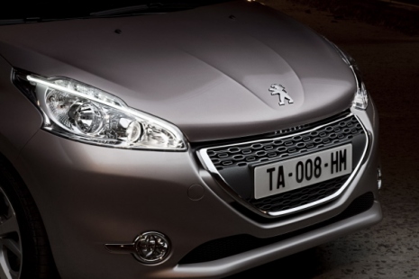 peugeot-208_14_056