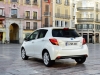 large_2014_yaris_hybrid_high_34