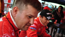 Fabryczny kierowca zespołu Skoda Motorsport, Esapekka Lappi był najszybszy podczas odcinka kwalifikacyjnego […]