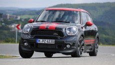 Podczas salonu samochodowego w Paryżu MINI Paceman – Sports Activity Coupé w […]