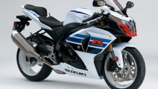 Podczas targów INTERMOT w Kolonii Suzuki przestawia nowości motocyklowe na rok 2013. […]