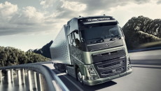 Volvo Trucks opracowało Układ Ostrzegający o Niebezpieczeństwie Kolizji, wyposażony w funkcję Hamowanie […]