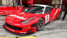 Michał Broniszewski, Philipp Peter i Daniel Zampieri w samochodzie Ferrari 458 Italia […]