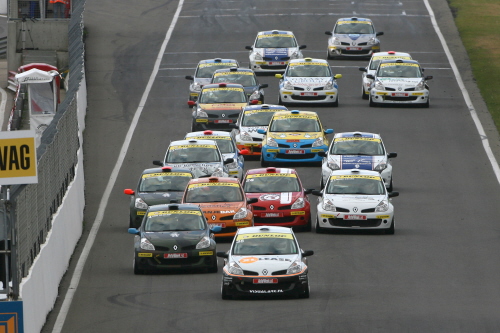 Dunlop 1_Renault Clio Cup