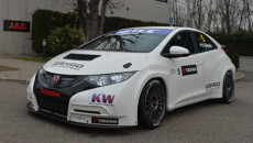 Prywatny węgierski zespół wyścigowy Zengő Motorsport potwierdził, że w dwóch najbliższych sezonach […]