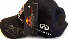 Członkowie zespołu Infiniti Red Bull Racing, mistrzowie Formuły 1: Sebastian Vettel i […]
