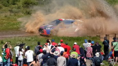 Liderzy klasyfikacji WRC 2013, Sebastien Ogier i Julien Ingrassia (Volkswagen Polo R […]