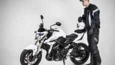 Na bieżący sezon Suzuki proponuje nową kolekcję odzieży motocyklowej. Oferta japońskiego producenta […]