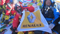 Piotr Cieszewski, miłośnik gór zdobył Mount Everest. Wspierany przez Renault marzyciel postanowił […]