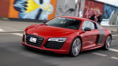 Audi R8 e-tron to przykład tego, jak dynamiczna może być mobilność elektryczna. […]