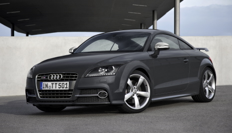 Audi TTS Coup  competition