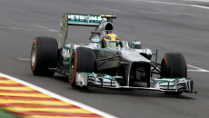 Lewis Hamilton (Mercedes) okazał się najlepszy podczas kwalifikacji przed wyścigiem Formuły 1 […]
