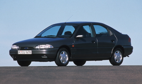 Ford Mondeo Ghia, 1992