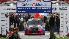 Thierry Neuville i Nicolas Gilsoul (Ford Fiesta RS WRC) są po pierwszym […]