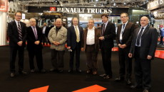 Niespełna sześć miesięcy po wprowadzeniu na rynek Renault Trucks rozpoczyna dostawy pojazdów […]