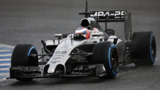 Debiutant Kevin Magnussen, po obiedzie, w trzecim dniu testów zespołów Formuły 1 […]