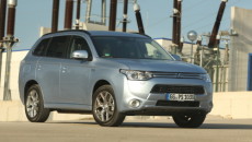 Polscy klienci mogą już zamawiać w salonach Mitsubishi Motors model Outlander PHEV. […]