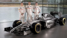 Zespół McLarena zaprezentował oficjalnie samochód, w którym Jenson Button debiutant Kevin Magnussen […]