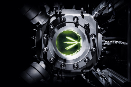 Audi e-fuels bestehen Test im glaesernen Motor