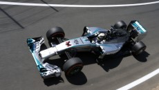 Nico Rosberg z zespołu Mercedesa wystartuje z pole-position do jutrzejszego wyścigu Formuły […]