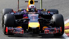 Daniel Ricciardo (Infiniti Red Bull Racing-Renault) wygrał wyścig Formuły 1 o Shell […]