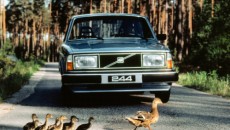 Volvo 240 długo pracowało na swój kultowy status. Przez dziesiątki lat te […]