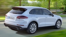 W polskich salonach Porsche można składać już zamówienia na nowe Porsche Cayenne. […]
