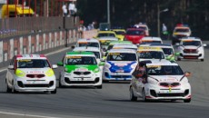 Na zakończenie sezonu 2014 uczestnicy Kia Lotos Race przyjechali na klasyczny belgijski […]