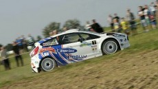 Wojciech Chuchała z Sebastianem Rozwadowskim w Fordzie Fiesta R5 wygrali prolog Rajdu […]