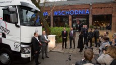 Renault Trucks T, wybrane we wrześniu Samochodem Ciężarowym Roku 2015 (International Truck […]