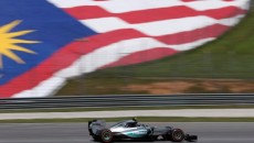 Kierowcy Mercedesa nadal dominują na poczatku sezonu 2015 w Formule 1. Nico […]