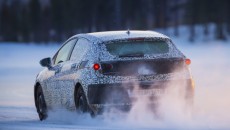Zmagania producentów samochodów ze szpiegami uzbrojonymi w aparaty fotograficzne to niekończąca się […]