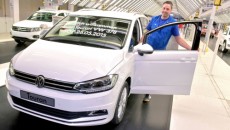 Z linii montażowej zakładów Volkswagena w Wolfsburgu zjechał pierwszy egzemplarz nowego Tourana. […]