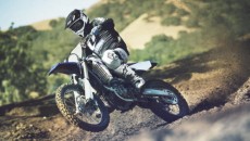 Wprowadzone jako nowość na sezon 2014 rewolucyjne motocykle YZ250F i YZ450F miały […]