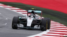 Nico Rosberg z zespołu Mercedesa wygrał wyścig Formuły 1 o Grand Prix […]