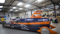 Replika i symulator Bloodhound SSC, którym Andy Green spróbuje pobić rekord prędkości […]