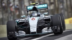 Nico Rosberg (Mercedes) uzyskał najlepszy czas w pierwszym dniu jazd treningowych przed […]