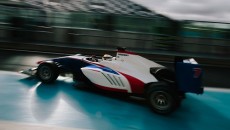 W ramach przygotowań do swojego drugiego sezonu w towarzyszącej Formule 1 serii […]