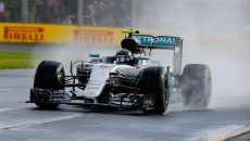 Mistrz Świata, Lewis Hamilton wygrał oba piątkowe treningi w Melbourne przed wyścigiem […]