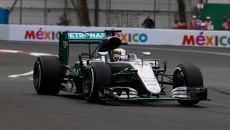 Startujący z pole position Lewis Hamilton (Mercedes) wygrał wyścig mistrzostw świata Formuły […]