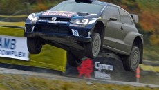 Sébastien Ogier i Julien Ingrassia (Volkswagen Polo R WRC), nadal prowadzą w […]