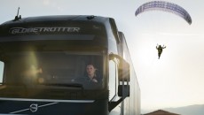 W nowym filmie z cyklu „Live Test” paralotniarz i Volvo FH odbywają […]