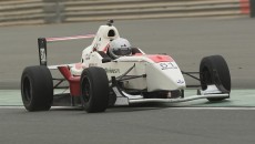Alex Karkosik zdominował przedostatnią rundę bliskowschodniej Formuły Gulf. Na torze w Dubaju […]