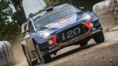 Thierry Neuville i Nicolas Gilsoul (Hyundai i20 Coupe WRC) utrzymali prowadzenie po […]