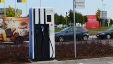 Brak odpowiedniej liczby punktów do ładowania pojazdów to jeden z głównych czynników […]