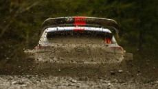 Elfyn Evans i Daniel Barritt (Ford Fiesta WRC) utrzymali prowadzenie po pierwszym […]