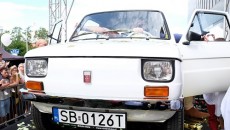 Maluch, który stał się ulubieńcem hollywoodzkiej gwiazdy, rusza w swoją najważniejszą podróż […]