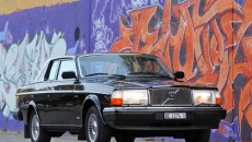 Ostatnio na aukcji sprzedano Volvo 262C, które należało do Davida Bowie’go. Samochód […]