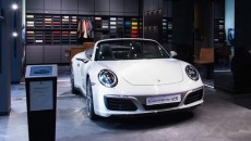 Firma Porsche wspólnie ze swoją filią Design oferuje fanom marki w Mediolanie […]