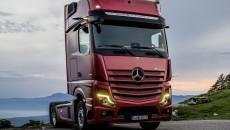 Podczas premierowego wieczoru marka Mercedes- Benz zaprezentowała dziennikarzom nowy flagowy model Mercedes- […]